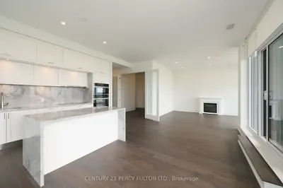 20 Inn On The Park Drive Ph 37, Toronto C13, On M3c 0p8