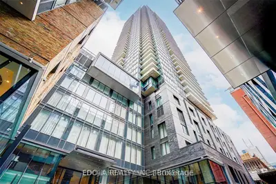125 Blue Jays Way 3709, Toronto C01, On M5v 0n5