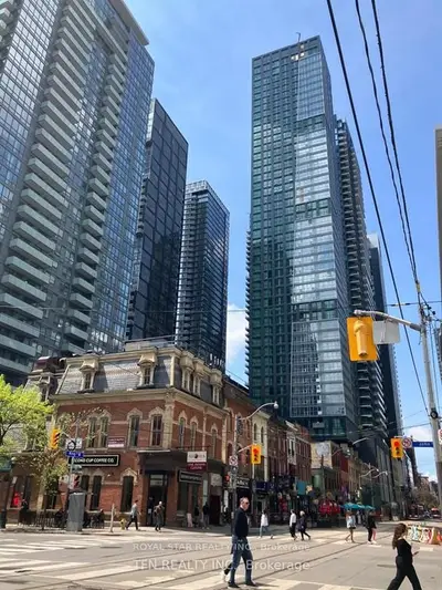 327 King Street W 1605, Toronto C01, On M5v 0w7