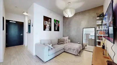 Condo Apartment in Toronto