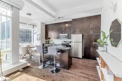 Condo Apartment in Toronto