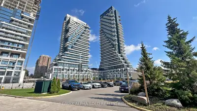 30 Inn On The Park Drive 710, Toronto C13, On M3c 2j7