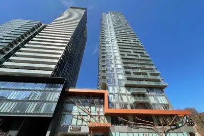50 Wellesley Street E 2702, Toronto C08, On M4y 0c8
