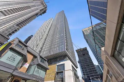 8 Cumberland Street 2303, Toronto C02, On M4w 0b6