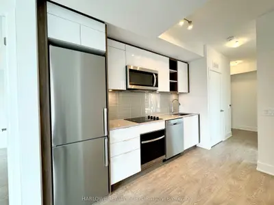 543 Richmond Street W 1013, Toronto C01, On M5v 0w9