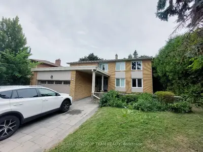 15 Tournament Drive Lower, Toronto C12, On M2p 1k1