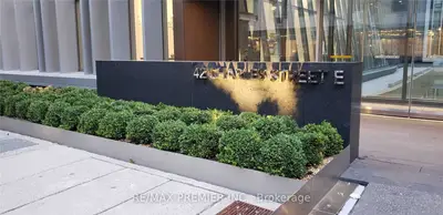 42 Charles St Street E 1607, Toronto C08, On M4y 1t4