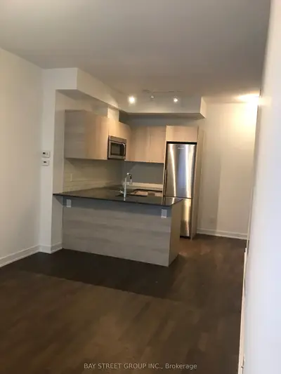 57 St Joseph Street 610, Toronto C01, On M5s 0c5