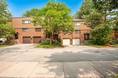 17 Song Meadoway Way, Toronto C15, On M2h 2t8