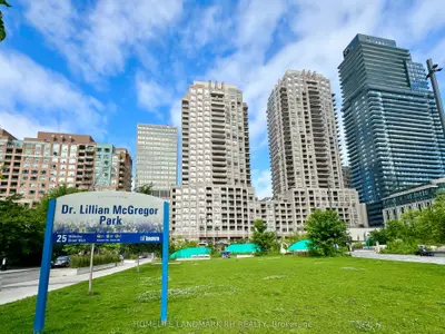 909 Bay Street 2607, Toronto C01, On M5s 3g2