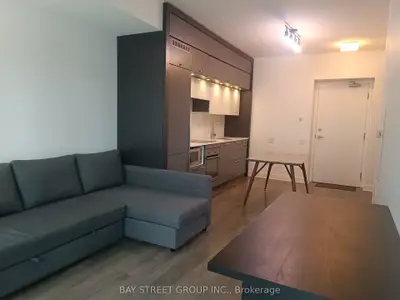 15 Grenville Street 1207, Toronto C01, On M4y 0b9