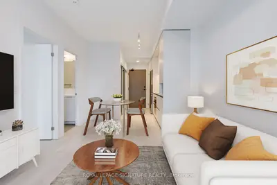34 Tubman Avenue 813, Toronto C08, On M5a 0r2
