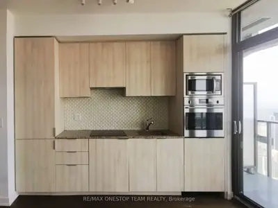 11 Wellesley Street W 6013, Toronto C01, On M4y 1e8
