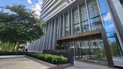 42 Charles Street E 1005, Toronto C08, On M4y 0b7