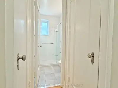 398 Avenue Road 621, Toronto C02, On M4v 2h4