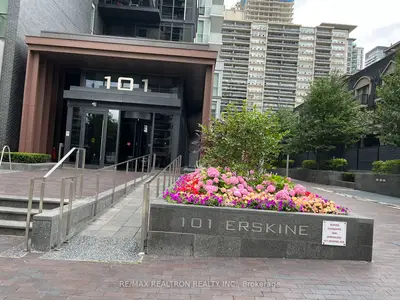 101 Erskine Avenue 220, Toronto C10, On M4p 0c5