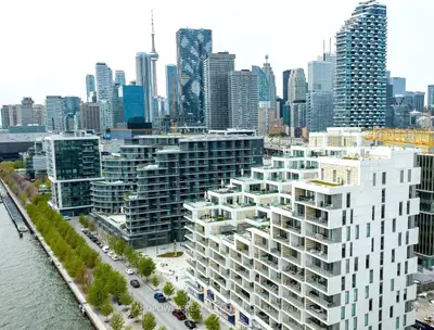 #621 118 Merchants' Wharf, Toronto C08, On, M5a 0l3