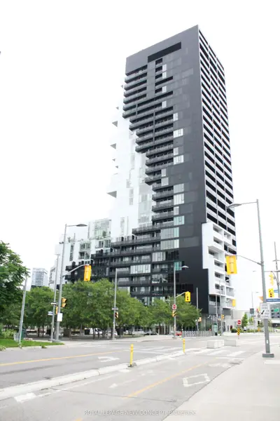 170 Bayview Avenue 1112, Toronto C08, On M5a 0m4