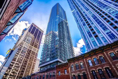 8 Cumberland Street 3904, Toronto C02, On M4w 0b6