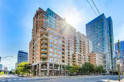 889 Bay Street 409, Toronto C01, On M5s 3k5