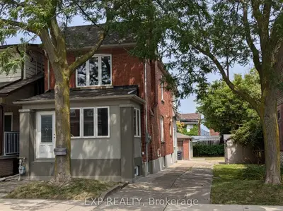 295 Oakwood Avenue, Toronto C03, On M6e 2v3