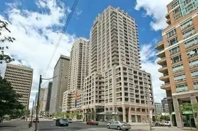 909 Bay Street 2103, Toronto C01, On M5s 3g2