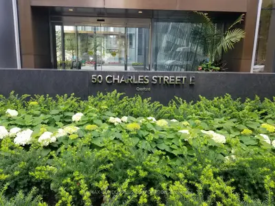 50 Charles Street E 809, Toronto C08, On M4y 1t1
