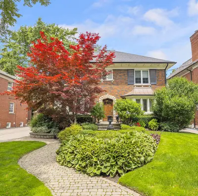 358 Glencairn Avenue, Toronto C04, On M5n 1v1
