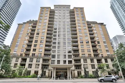 Condo Apartment in Toronto