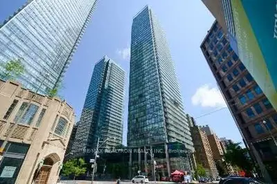 38 Grenville Street S 2203, Toronto C01, On M4y 1a5