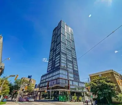 203 College Street 1905, Toronto C01, On M5t 1p9