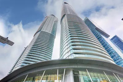 12 York Street 3902, Toronto C01, On M5j 2z2