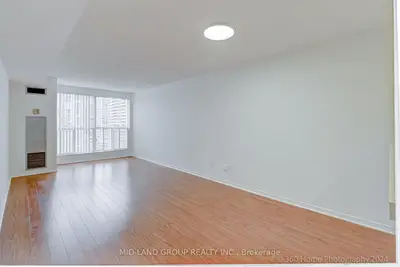 28 Hollywood Avenue Sph107, Toronto C14, On M2n 6s4