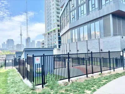 19 Western Battery Road 1705, Toronto C01, On M6k 3s4