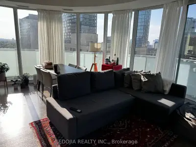 403 Church St Street 1512, Toronto C08, On M4y 0c9