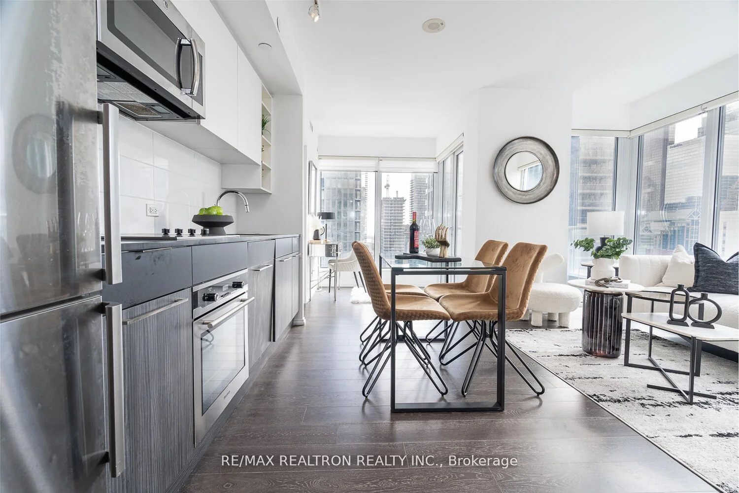 68 Shuter Street 2305, Toronto C08, On M5b 0b4