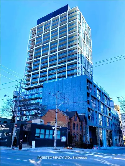 55 Ontario Street 702, Toronto C08, On M5a 0t8