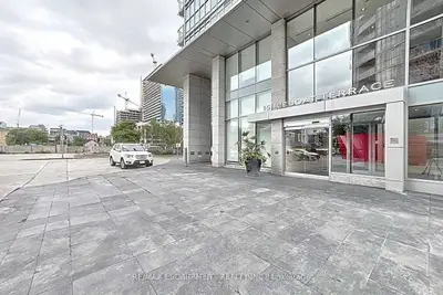 15 Iceboat Terrace 3701, Toronto C01, On M5v 4a5