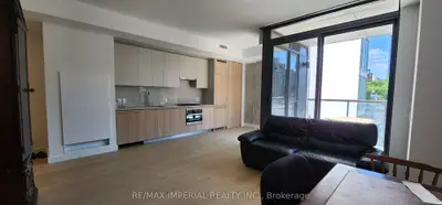 81 Wellesley Street E 304, Toronto C08, On M4y 0c5