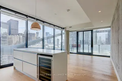 224 King Street W 2604, Toronto C01, On M5v 1h8