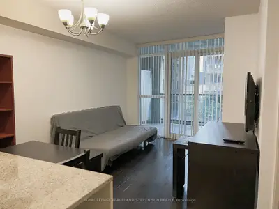 25 Carlton Street 326, Toronto C08, On M5b 1l4