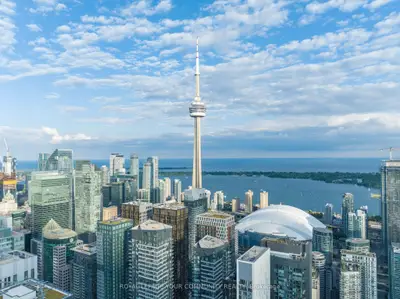 327 King Street W 1901, Toronto C01, On M5v 0w7
