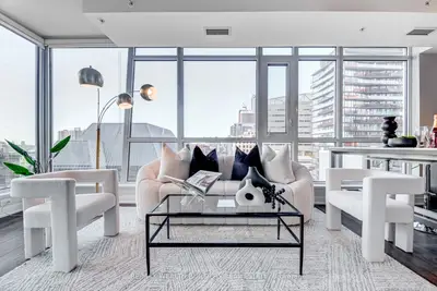 199 Richmond Street W 1509, Toronto C01, On M5v 0h4