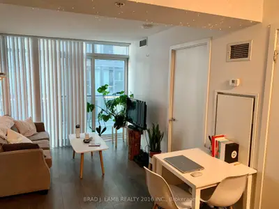 36 Lisgar Street 1005w, Toronto C01, On M6j 0c7