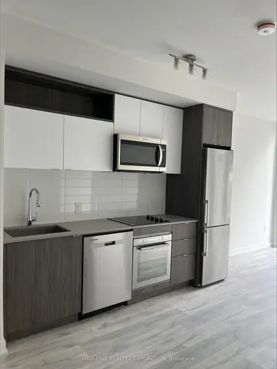 60 Princess Street 440 Se, Toronto C08, On M5a 2c7