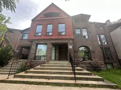 52 Metcalfe Street 309, Toronto C08, On M4x 1r8