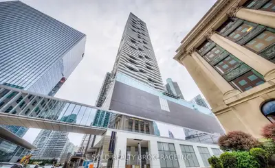 100 Harbour Street 3802, Toronto C01, On M5j 2t5