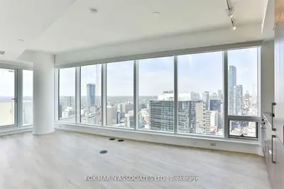 197 Yonge Street 4612, Toronto C08, On M5b 1m4