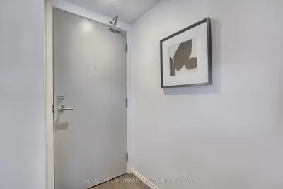 68 Shuter Street 1906, Toronto C08, On M5b 1b4