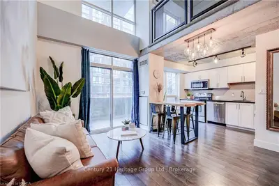 800 King Street W 205, Toronto C01, On M5v 3m7